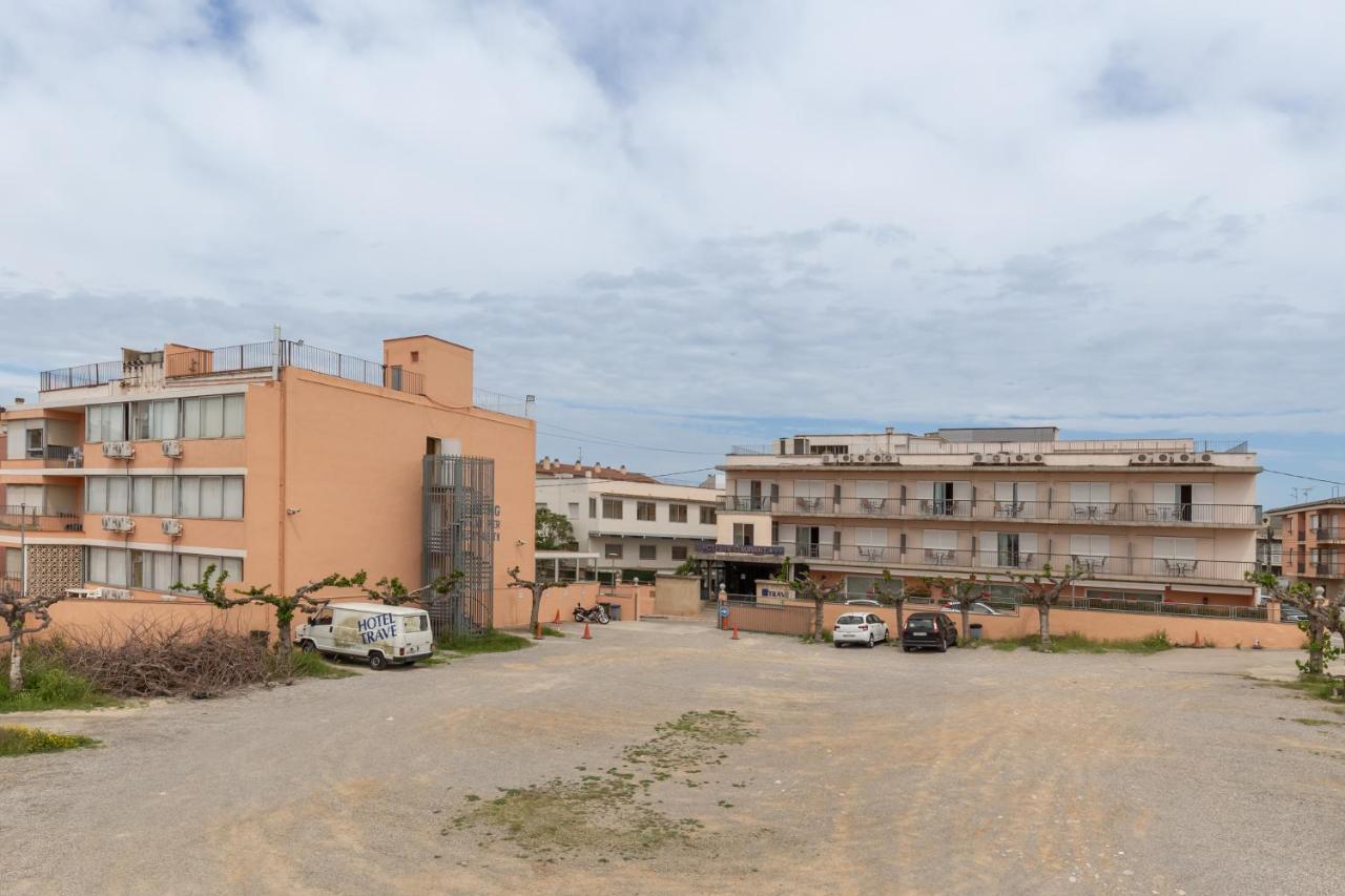 Checkin Trave Hotel Figueres  Exterior photo